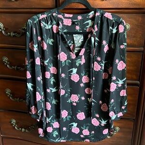 🌸 Torrid ladies blouse